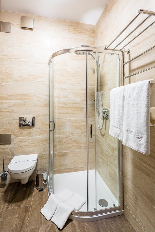 Taurus City Hotel Lviv Exterior photo
